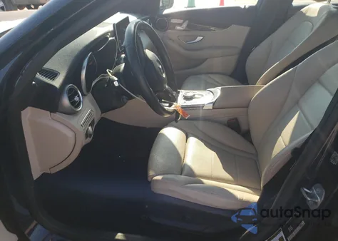 2018 Mercedes-Benz C 300 из США, поврежденный, VIN 55SWF4JBXJU239959